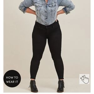 Torrid Bombshell Skinny Jean
